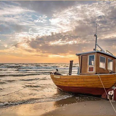 Fischerdorf Ddh Haffsommer Tatil Evi Zirchow